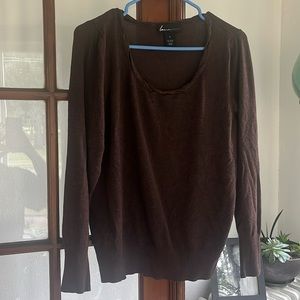 Brown light sweater